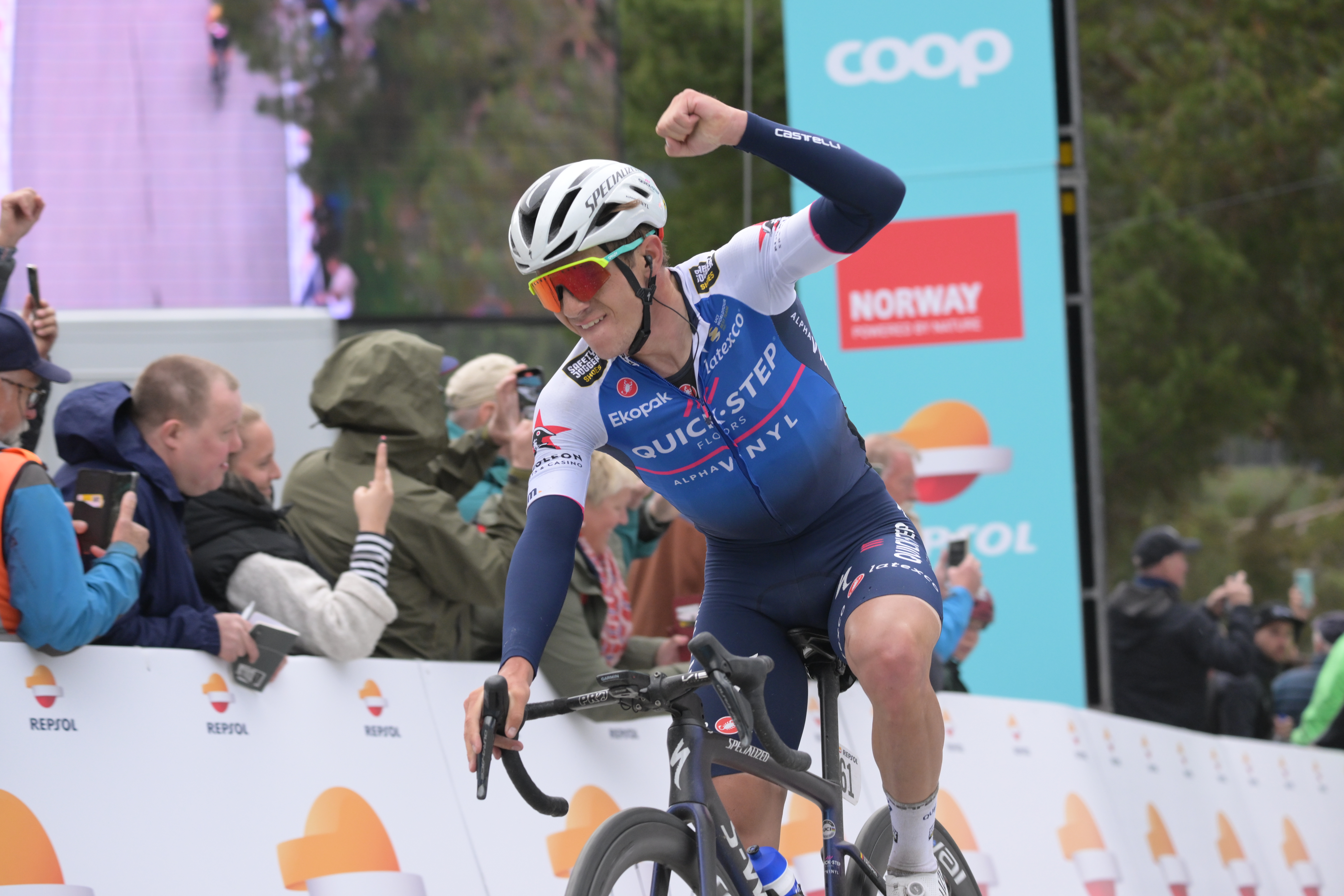 Remco Evenepoel wins the opening stage of Tour of Norway 2022!